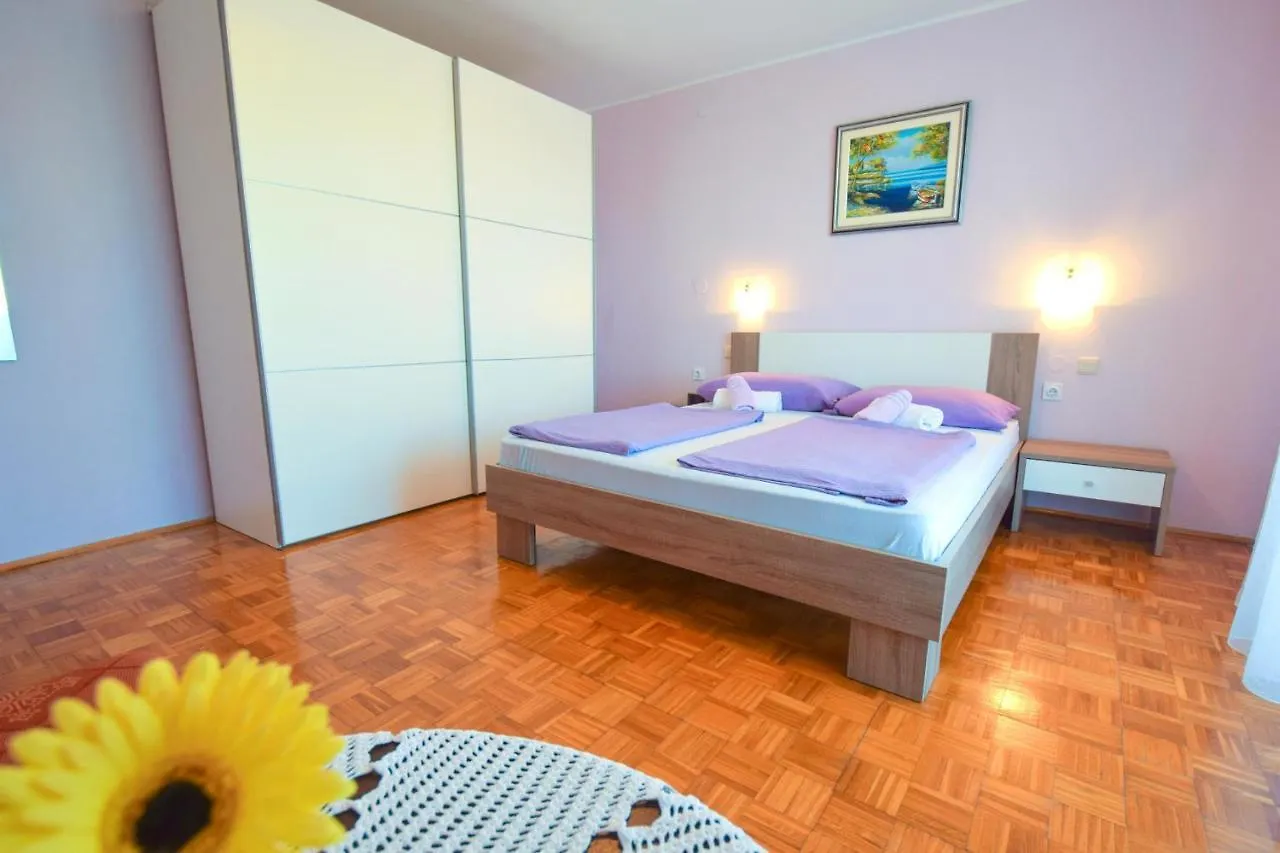 Apartments Marija Malinska